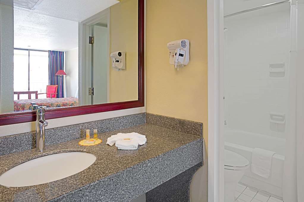 Days Inn & Suites By Wyndham Clermont Quarto foto